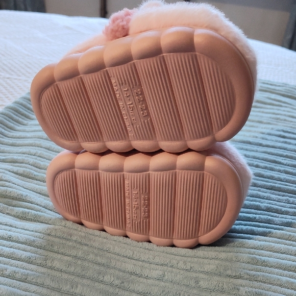 Cute Pink Bunny Kids  slipper Shoes - Picture 4 of 8